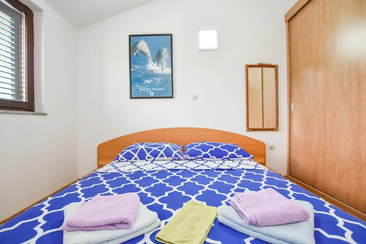Apartments Taya Dobropoljana