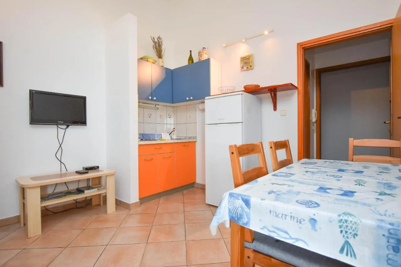 Apartments Taya Dobropoljana