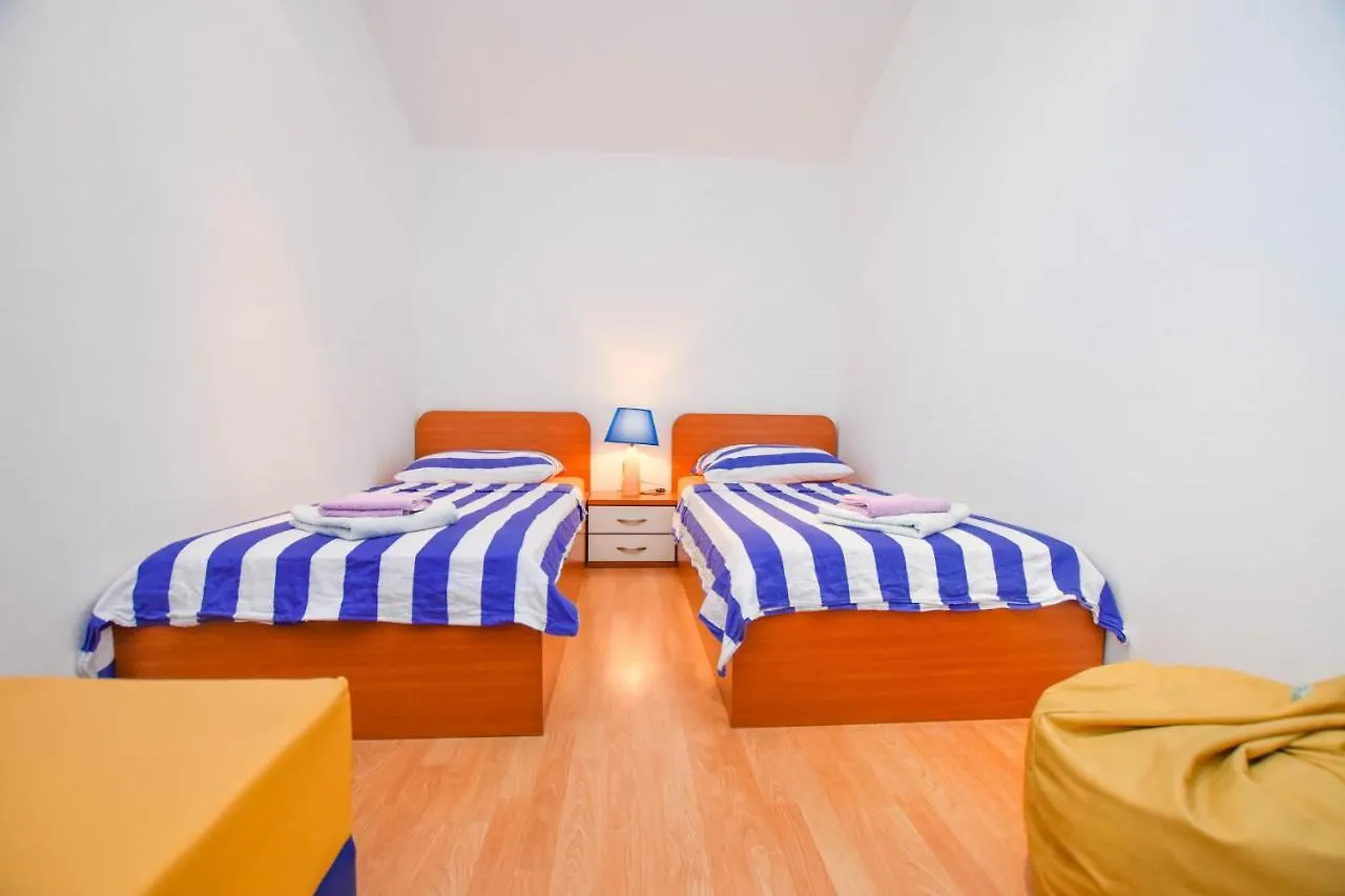 Apartments Taya Dobropoljana Croatia