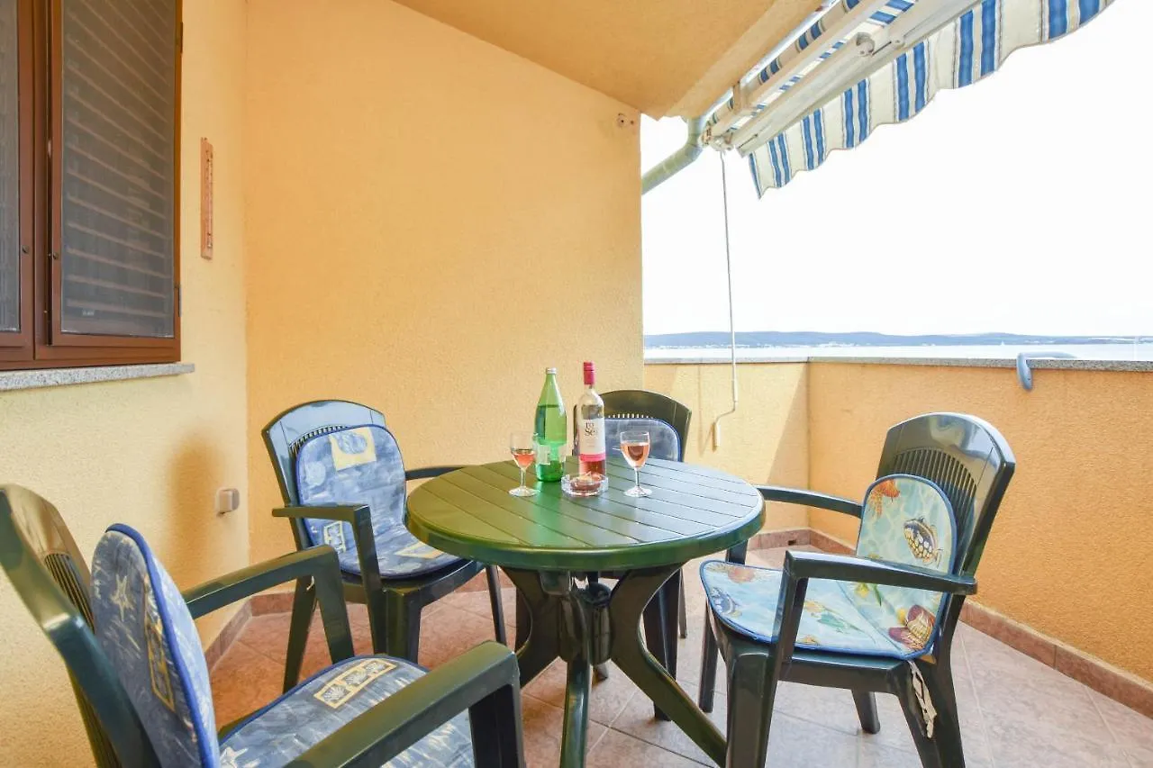 Apartments Taya Dobropoljana