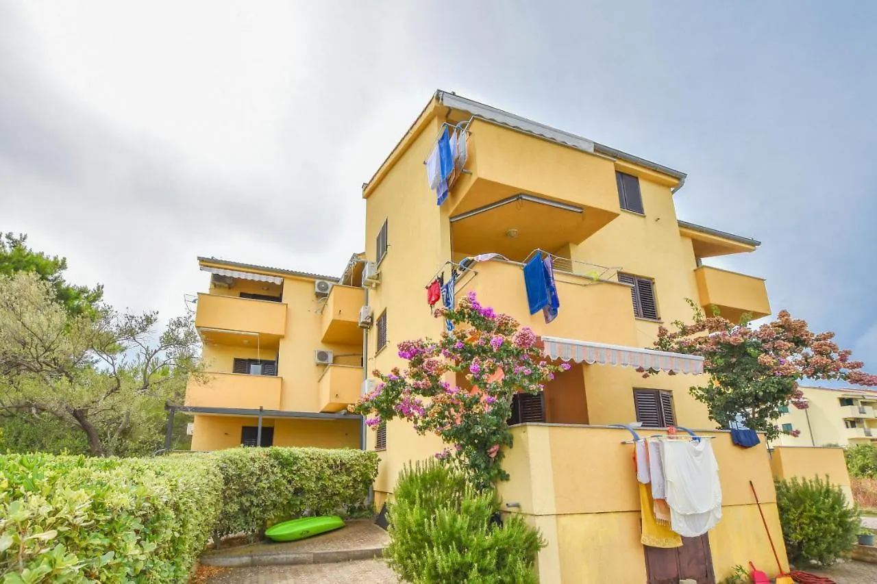 Apartments Taya Dobropoljana