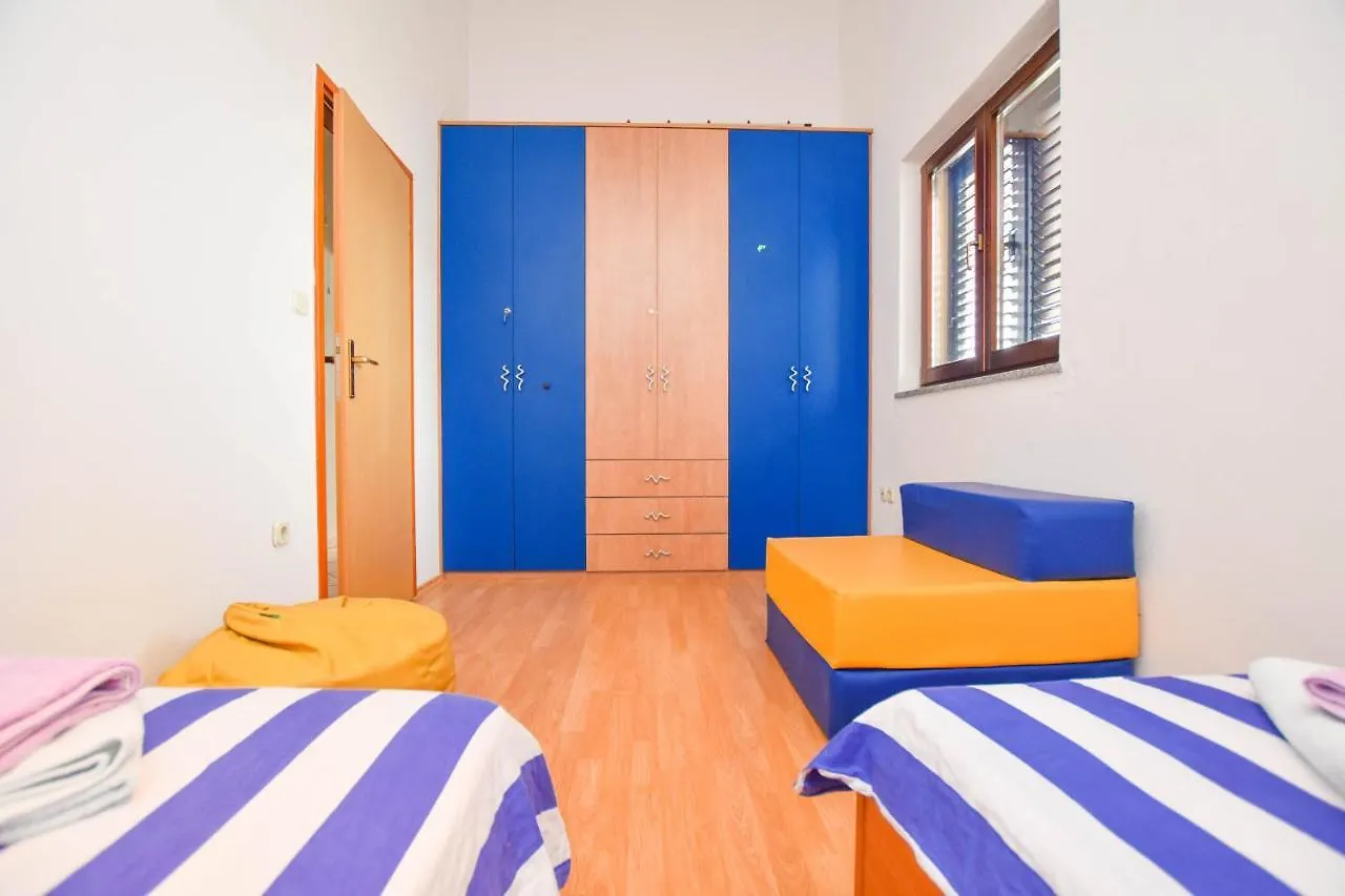 Apartments Taya Dobropoljana 0*,  Croatia