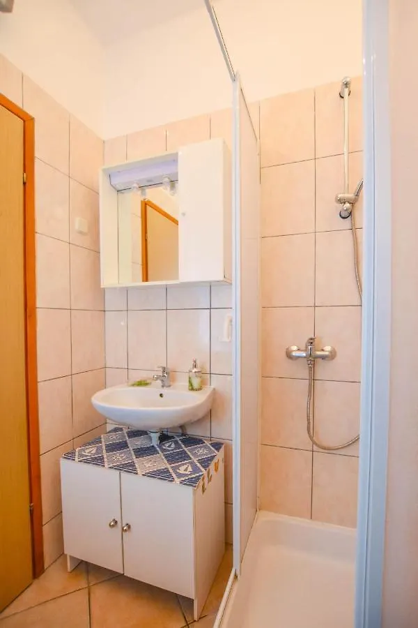 Apartments Taya Dobropoljana