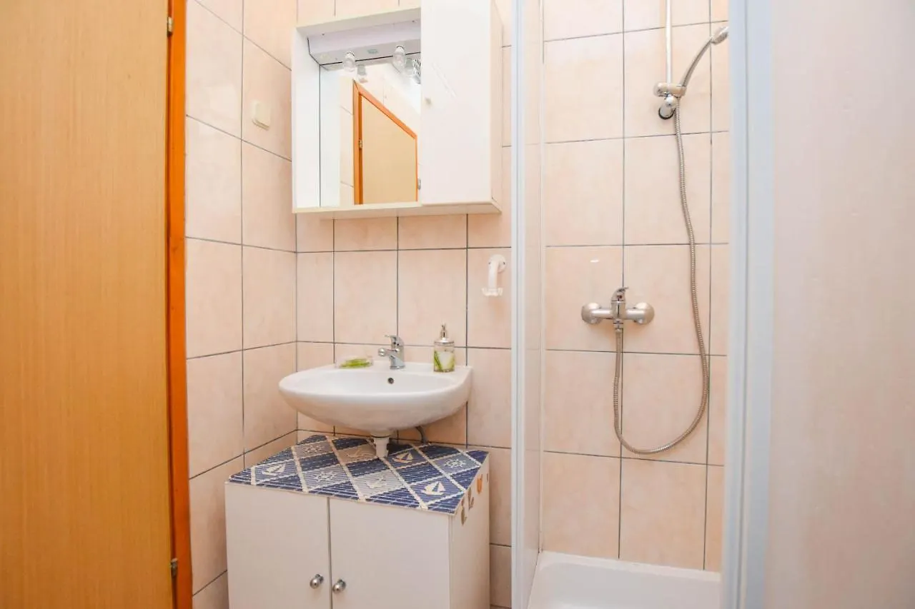 Apartments Taya Dobropoljana